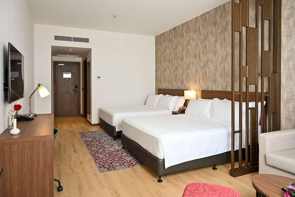Comfort Olaya *