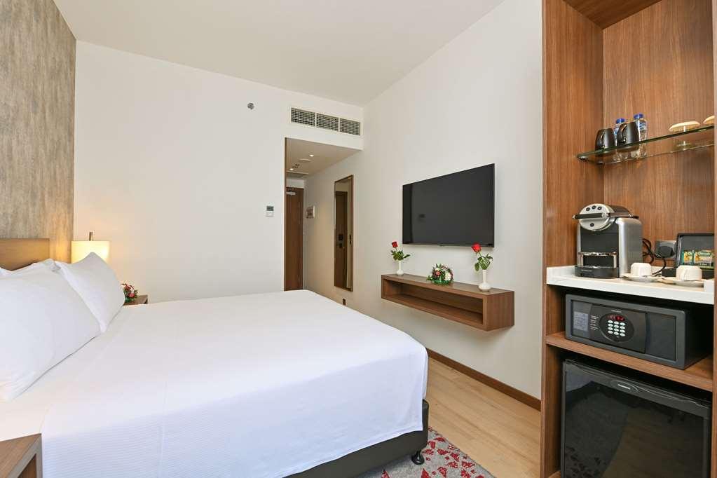 Comfort Olaya